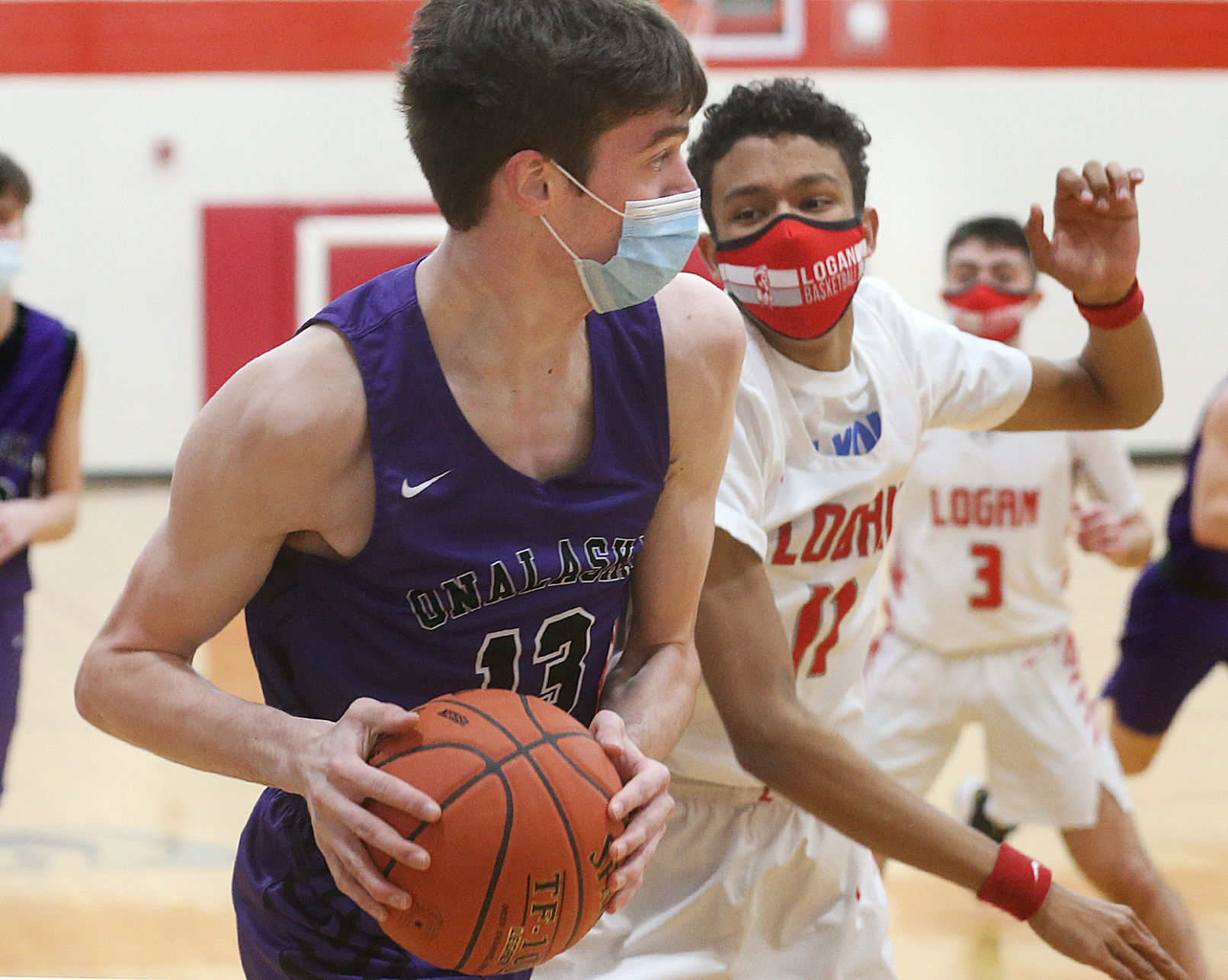 January 29: Onalaska vs Logan